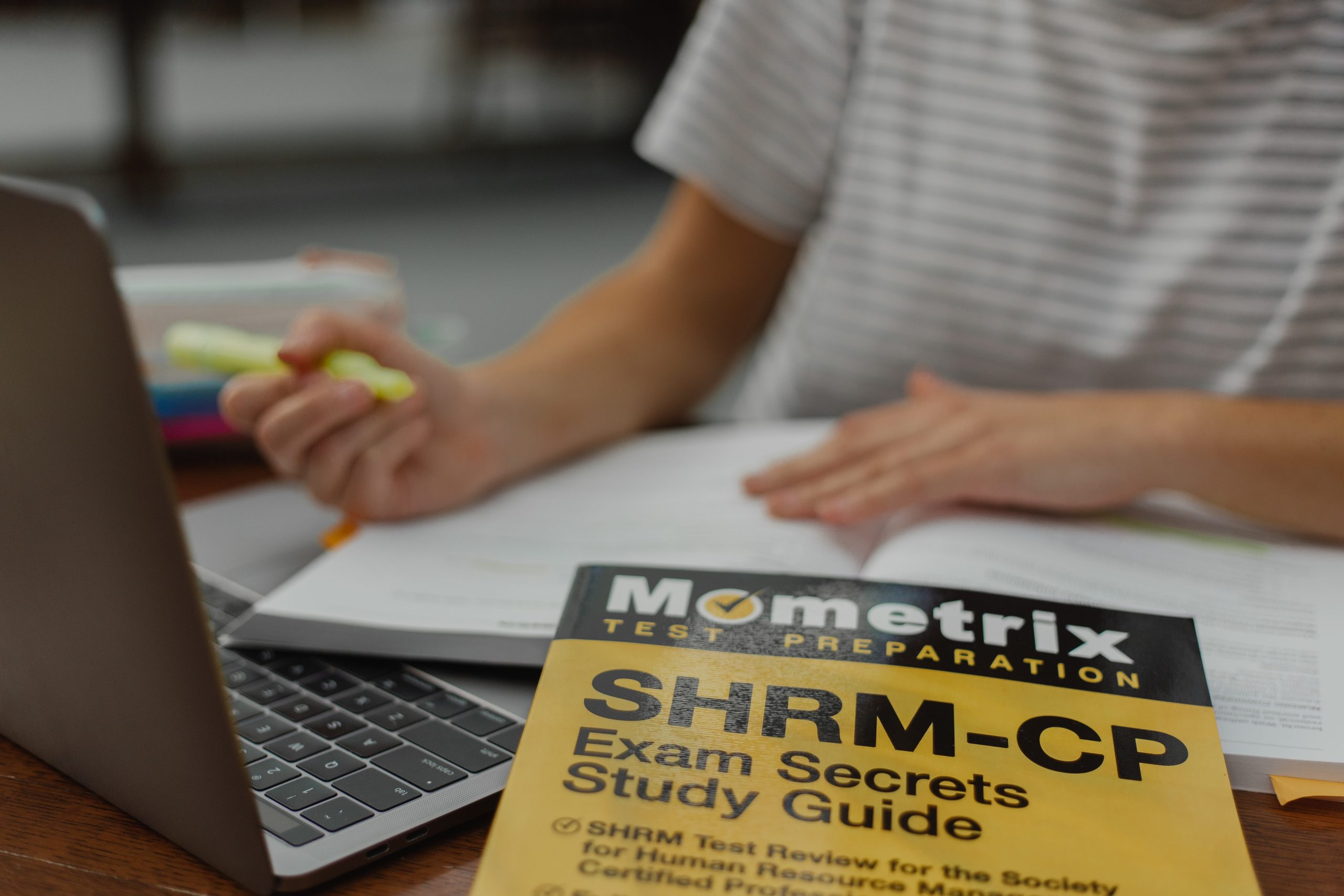 Get Expert Take Online Exam Help from Certified Specialists